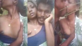 Bhojpuri sex video hd couple in the bush